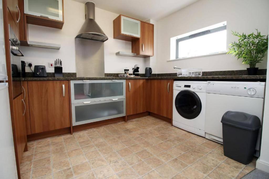 The Observatory By Mia Living 2 Bedroom Apartment Overlooking Swansea Beach With Free Parking المظهر الخارجي الصورة